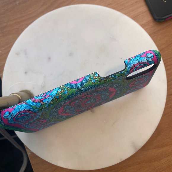 New 100% Authentic VERSACE Phone Cases for iPhone X and iPhone XS - Picture 4 of 6